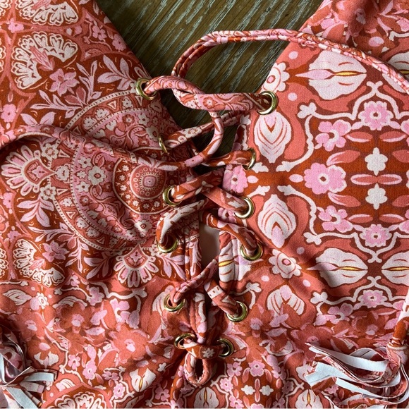 NWT Woman’s On Shore 1 Piece Floral Tummy Control Swimsuit in Coral (10) - Picture 3 of 9